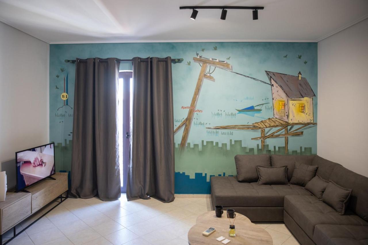 Petrino Suites Mesolonghi Mesolóngion Eksteriør bilde
